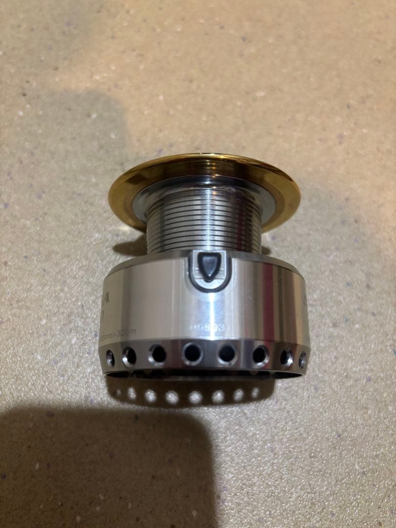 格安 美品 ソルティガZ 4500