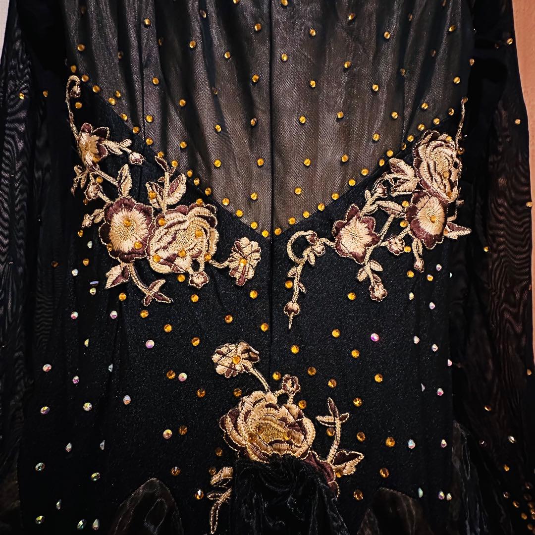 ブラック×ゴールド刺繍ダンスドレスMサイズ
