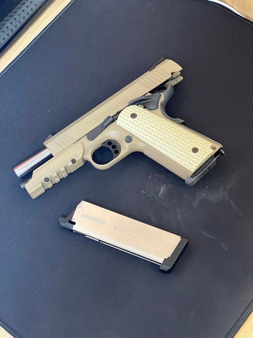 東京マルイ DESERT WARRIOR 4.3 デザート　ウオーリア　ガスブロ