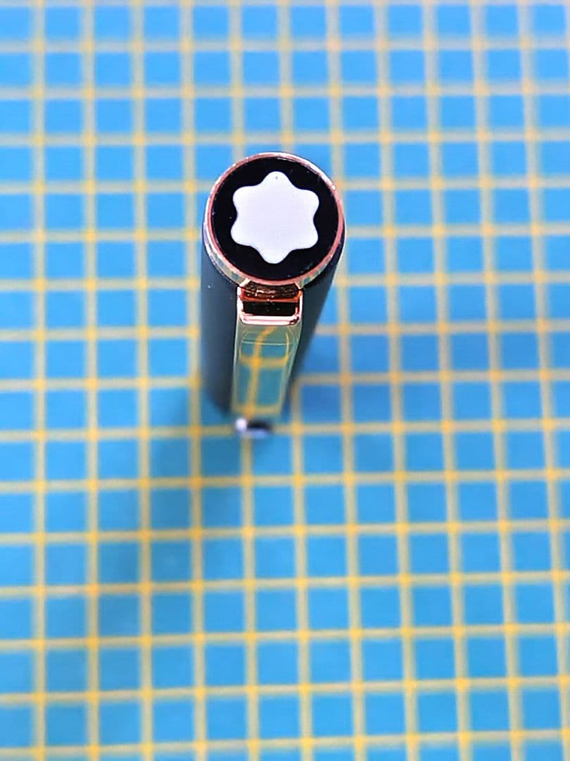 モンブラン 万年筆 マット・ブラック＆ゴールド Sライン「絶版品」