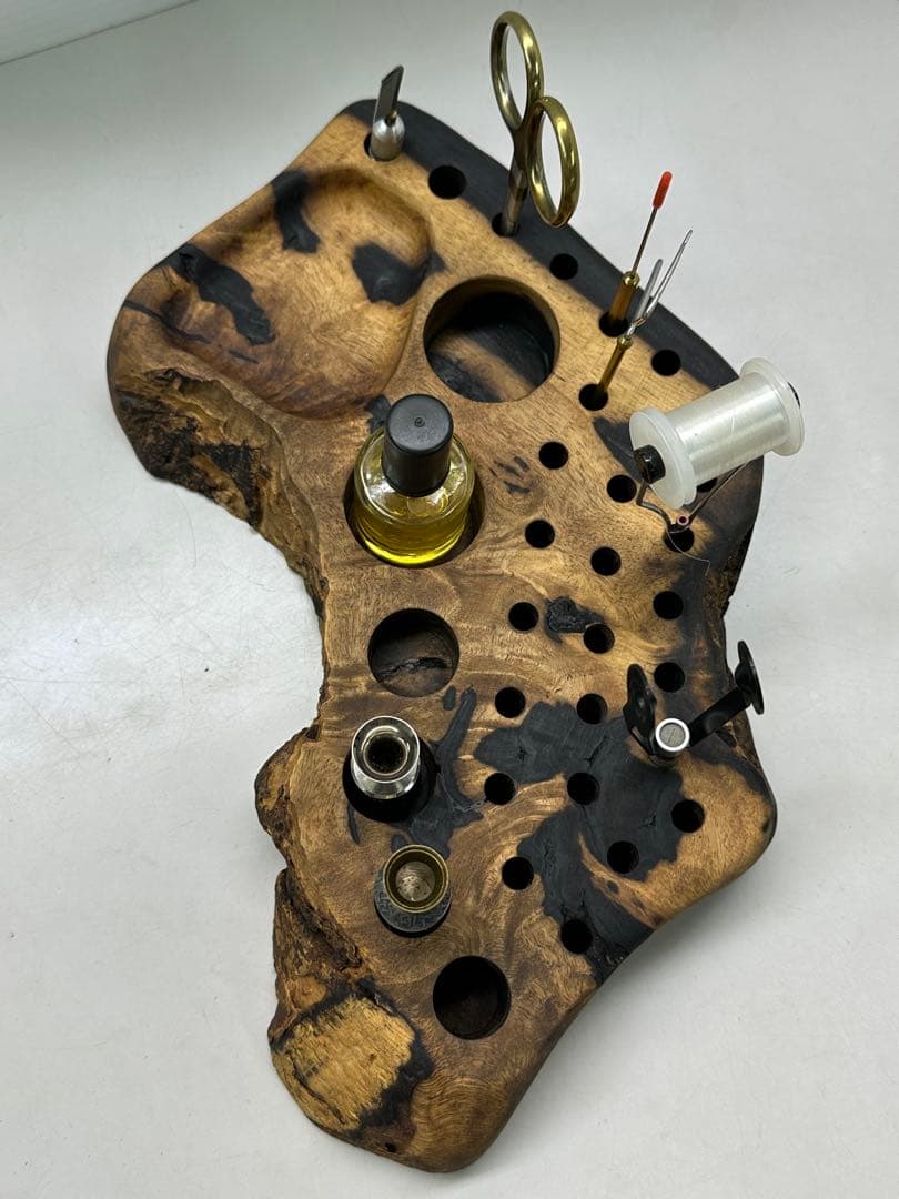 特大黒柿のフライタイイング用ツールスタンド