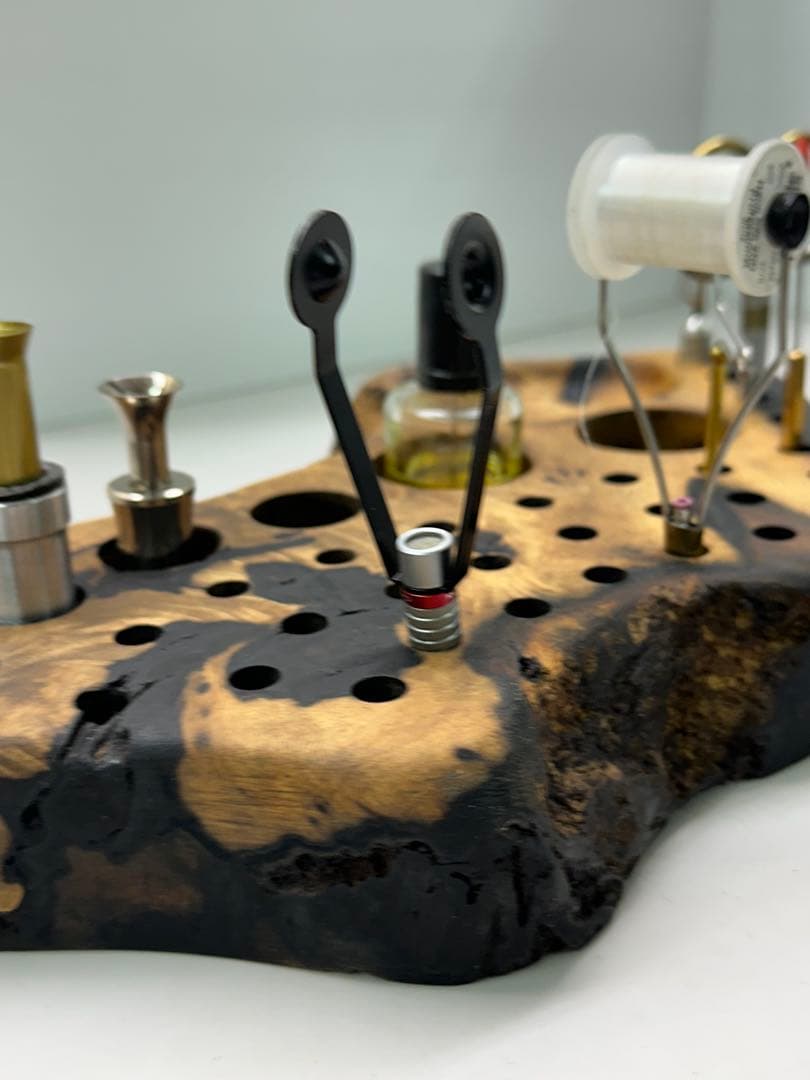 特大黒柿のフライタイイング用ツールスタンド