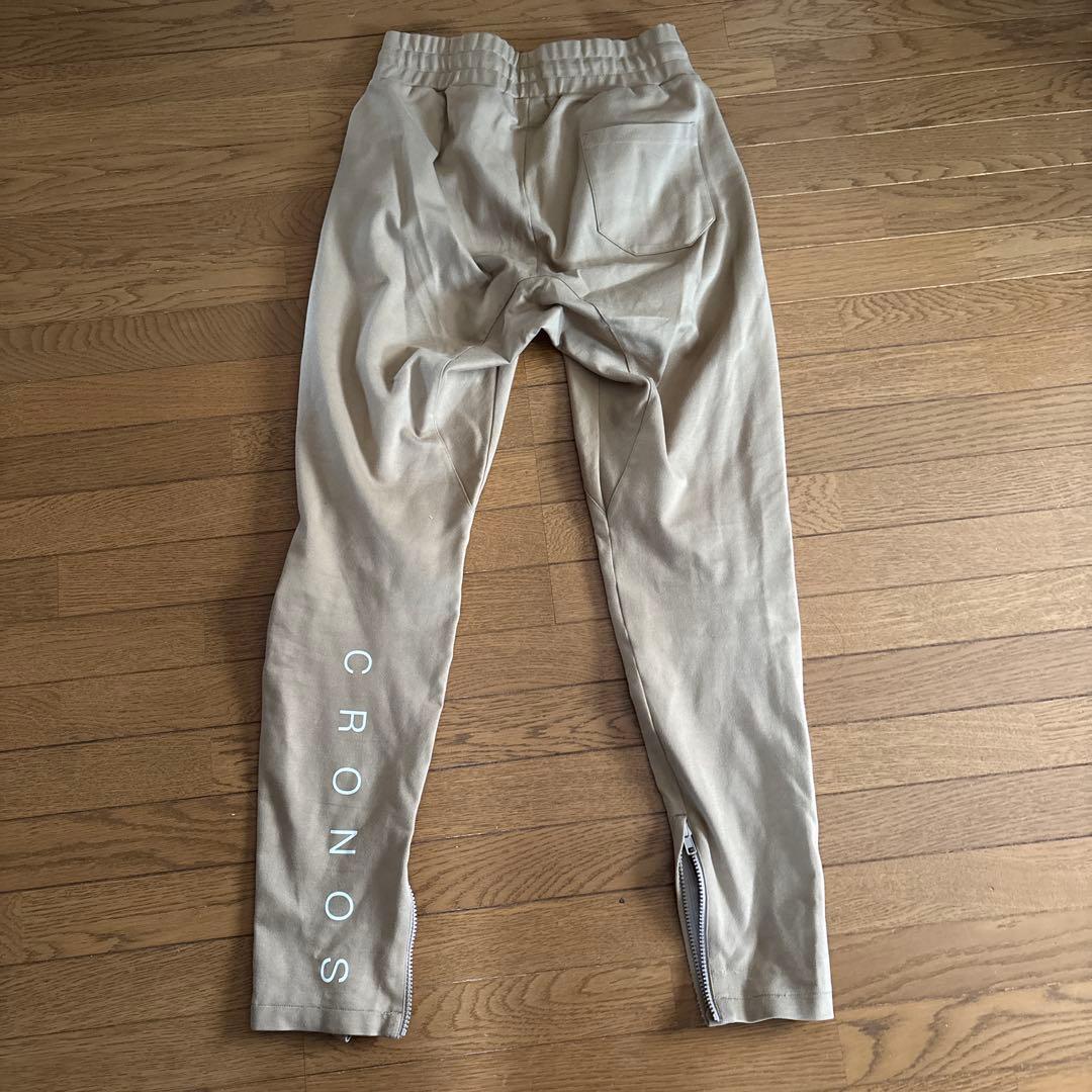 値下げ　CRONOS ベージュ トレーニングパンツ Ｍ