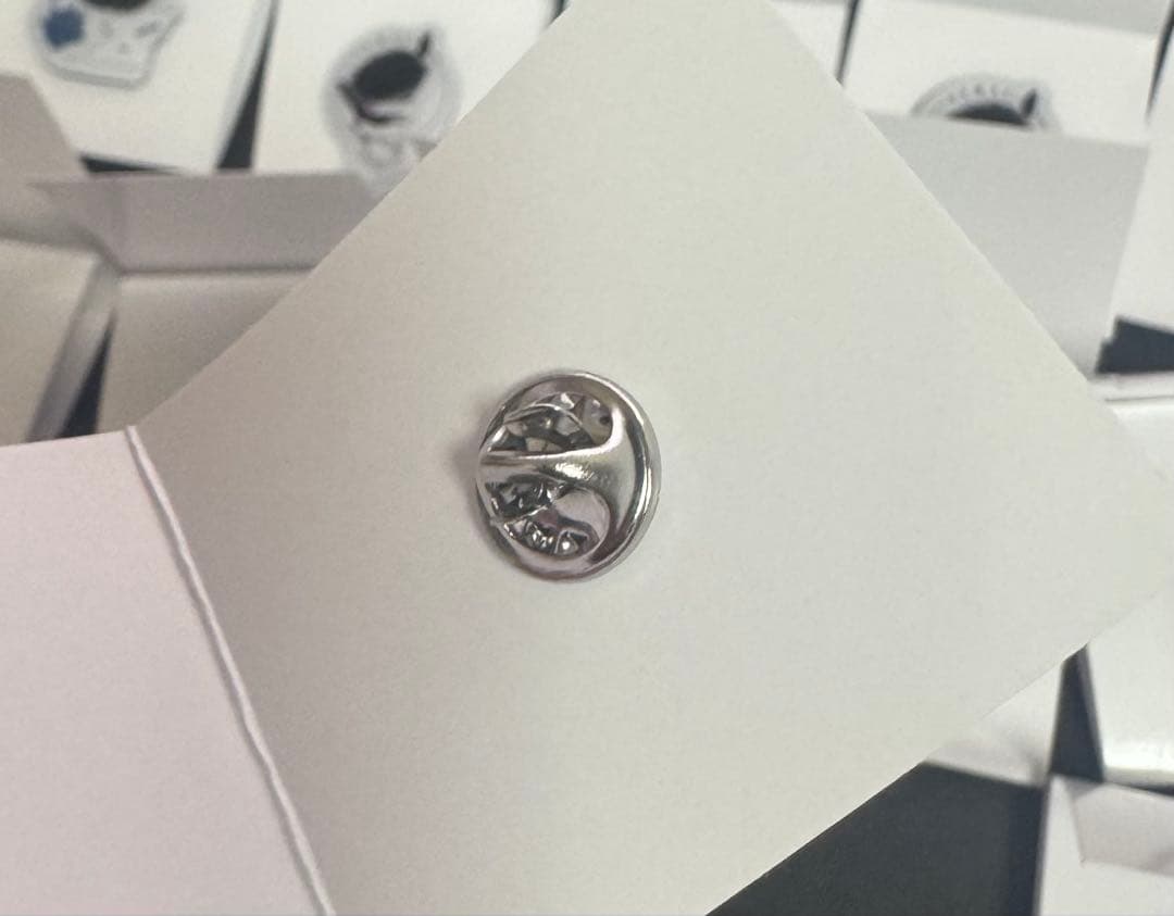 クラウドナインパーク　ランダムピンバッジ　ado