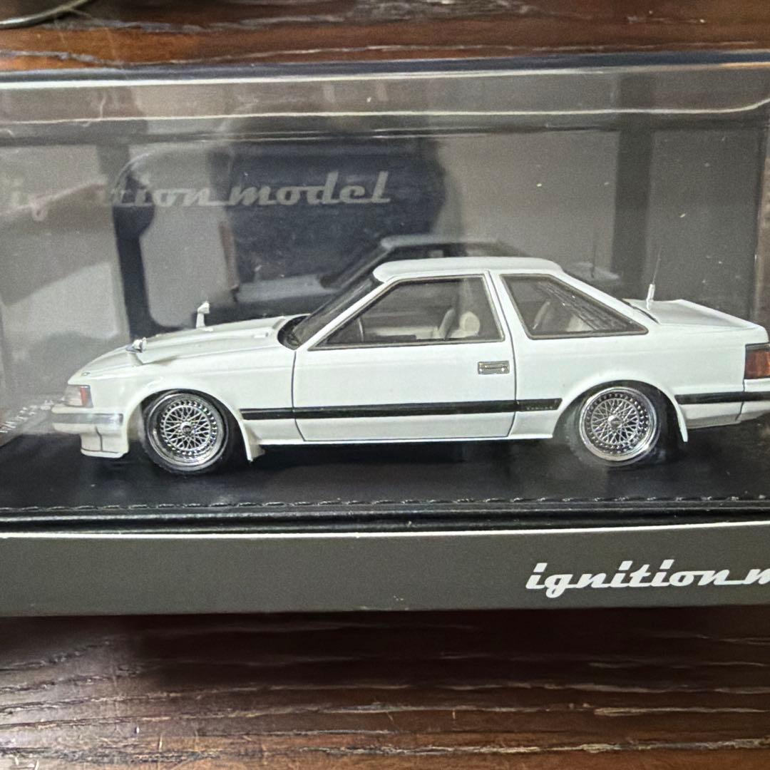 イグニッションのトヨタ ソアラ 2800GT (Z10) ホワイト」ミニカー