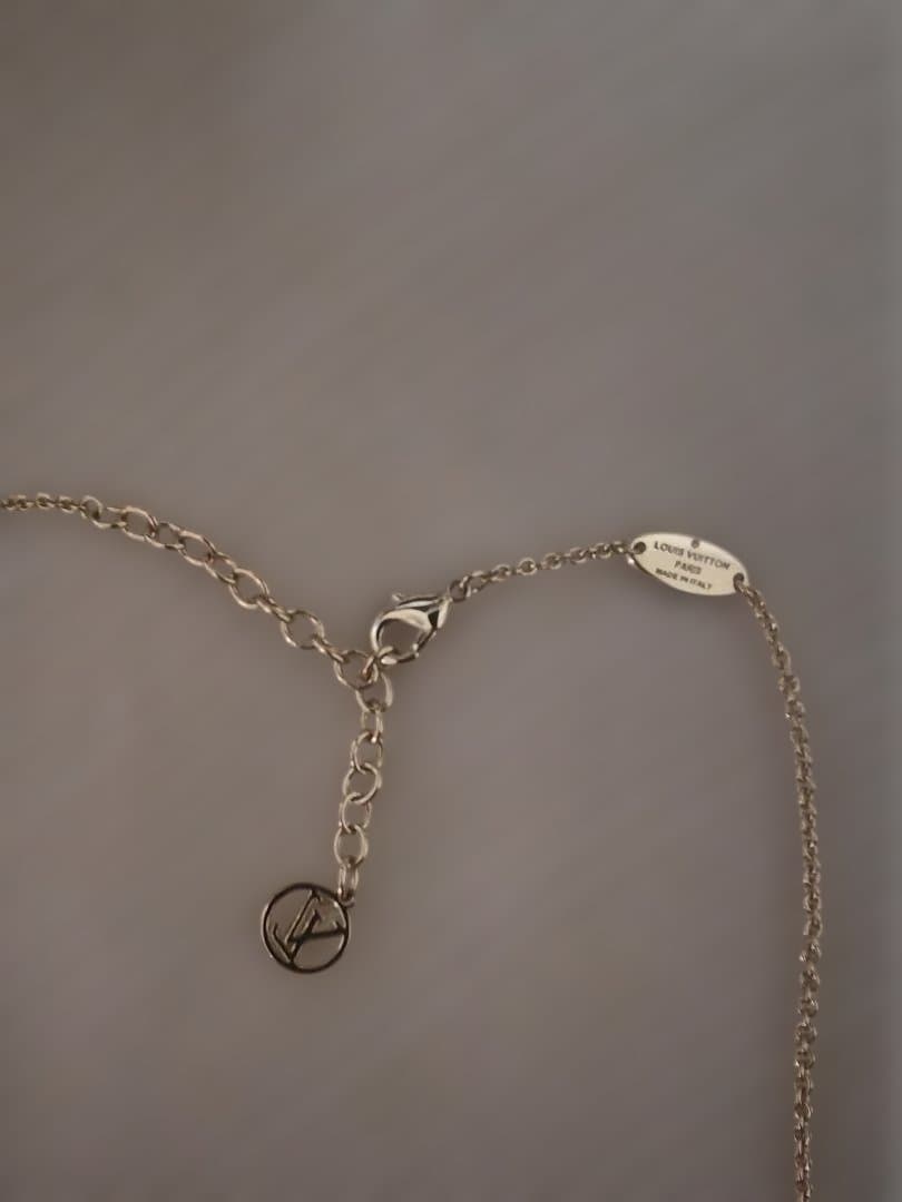 美品 ルイヴィトン ネックレス コリエ・LVフローラグラム M00981 メタル