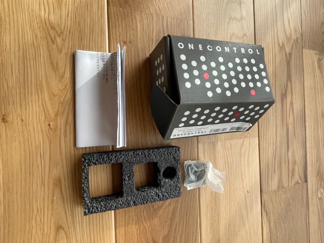 ギター OneControl Lemon Yellow Compressor