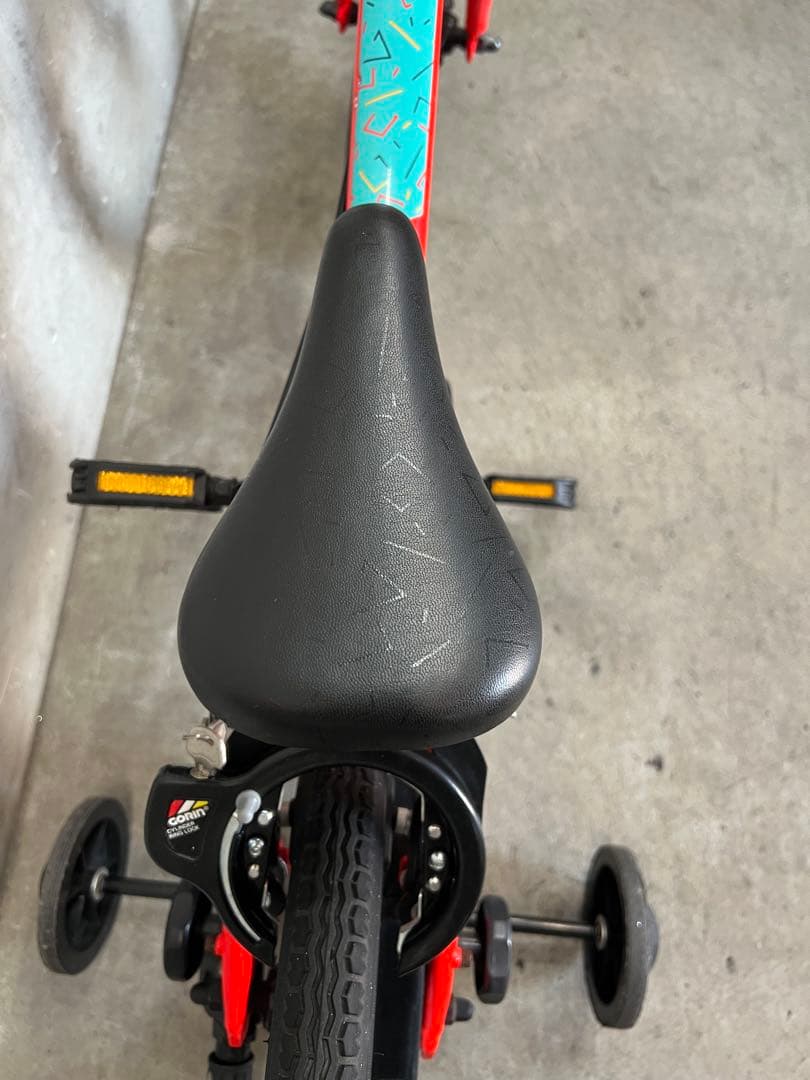 子供用自転車　キャノンデール　TRAIL アルミフレーム　補助輪付