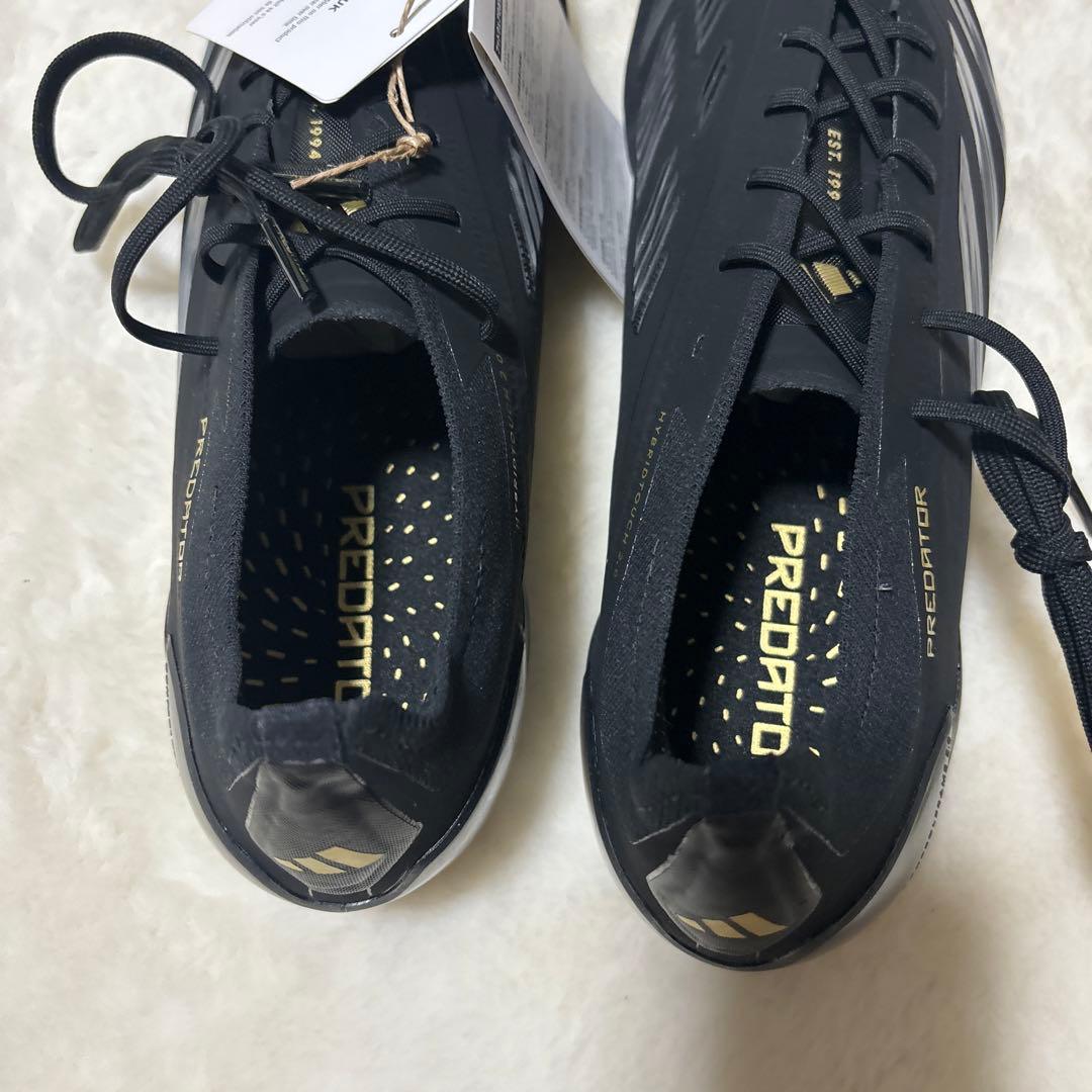 週末限定28600円！アディダス　プレデター　エリート　FG 27.5センチ