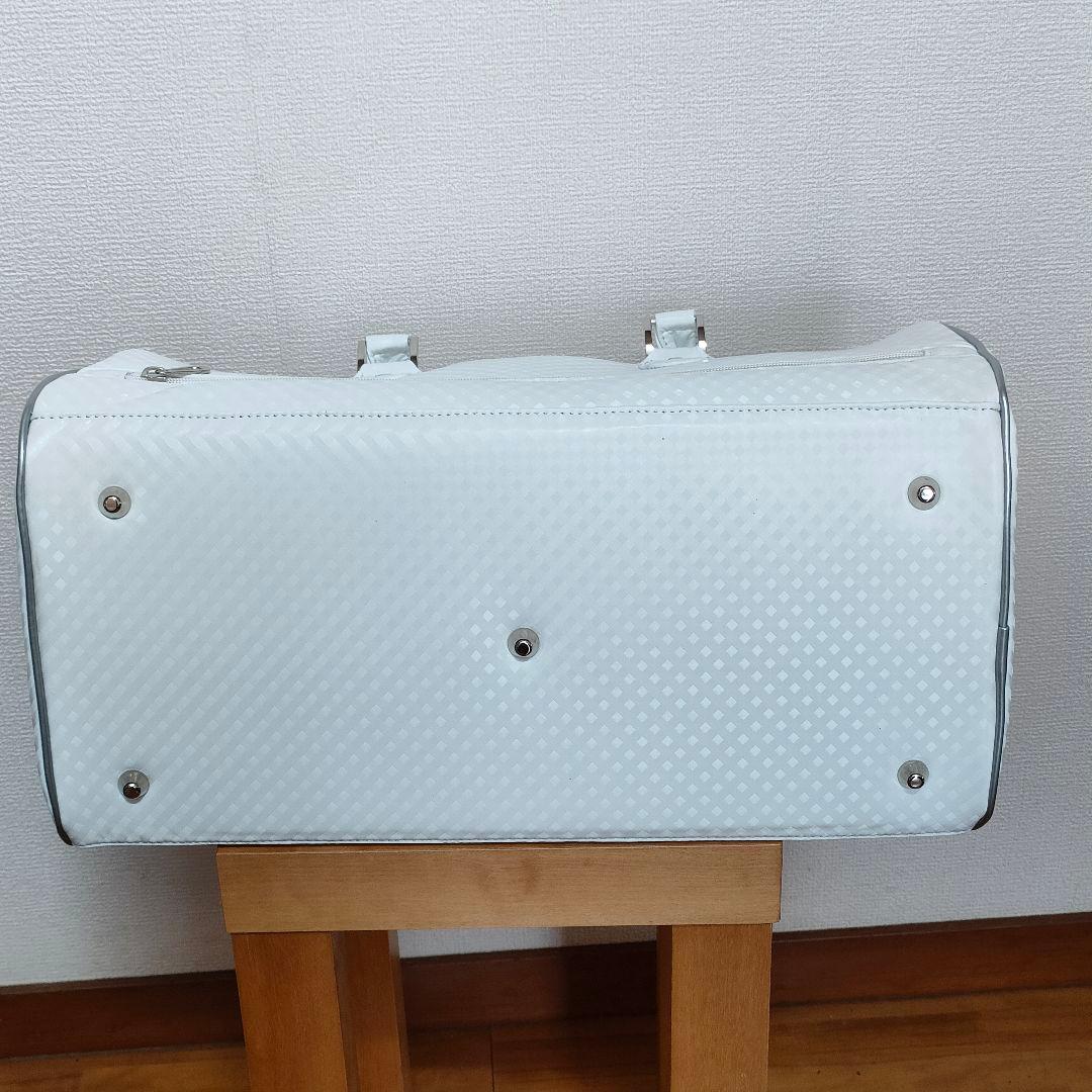 新品未使用XXIO ゴルフバッグ・スポーツバッグショルダー付 レディースホワイト