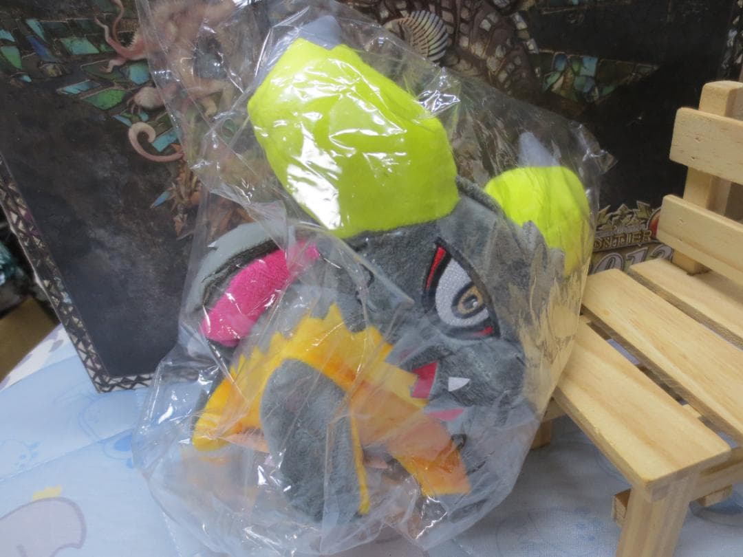 新品　ネルギガンテ モンスターハンター デフォルメぬいぐるみ　正規品