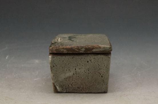 【桃山時代】古唐津 絵唐津香合 金銀字形 黒柿箱