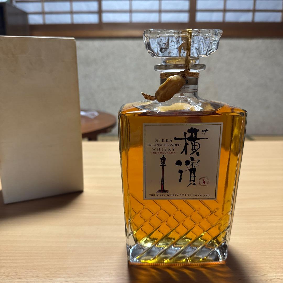 ニッカ　ザ・横浜　地域限定　ウイスキー クリスタルボトル 箱付き