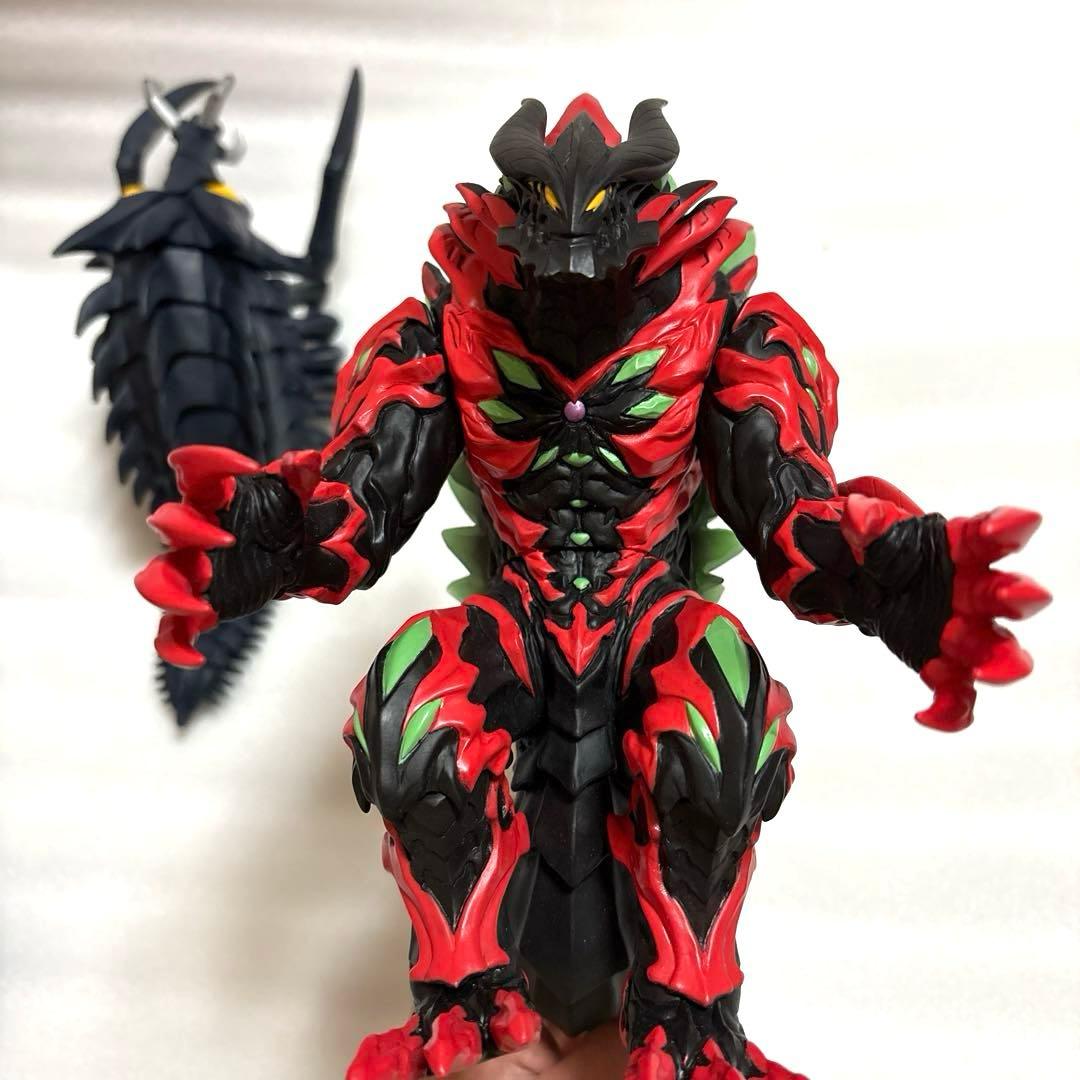 ウルトラ怪獣　アークベリアル　ハイパーゼットン　ギガント　ベリュドラ　ゴモラ
