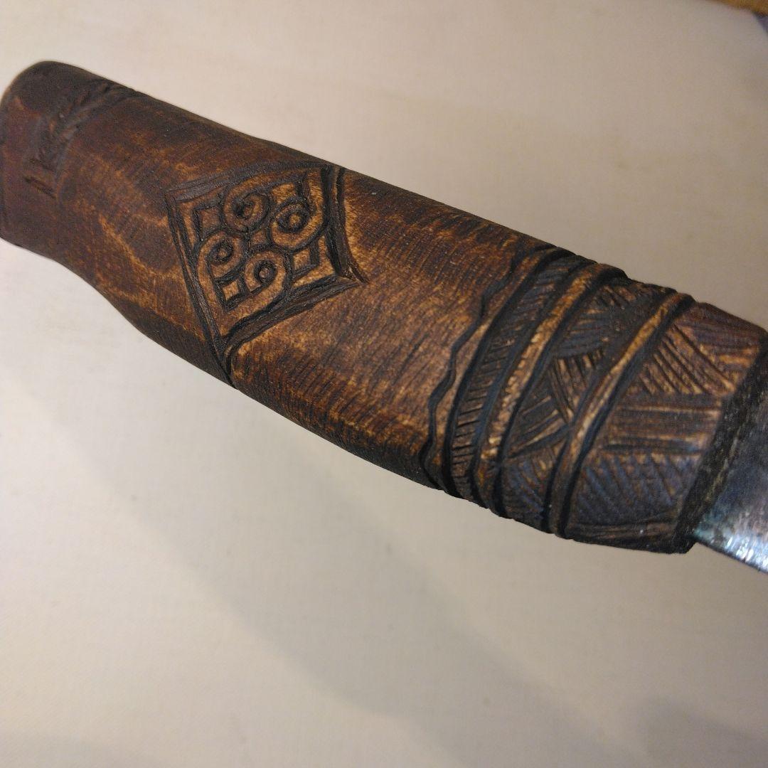 アイヌマキリ　木製彫刻　北海道。