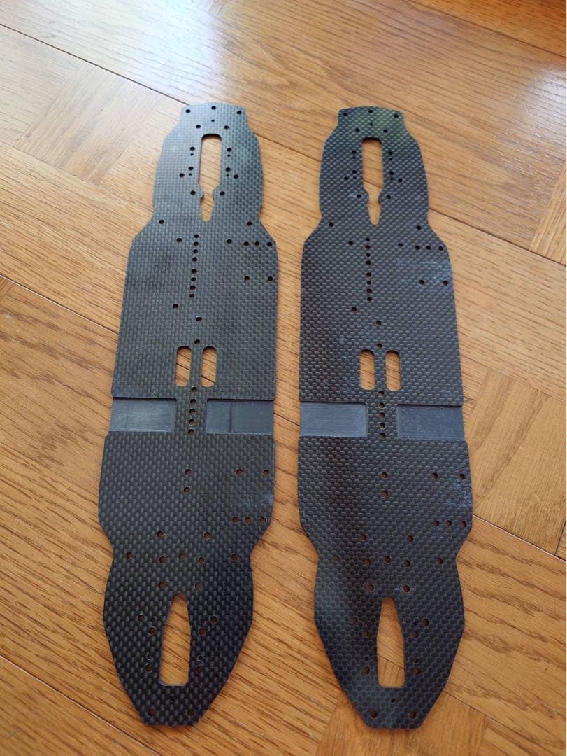 XRAY X4 2024 カーボン ボディ 新品タイヤ スペアパーツ