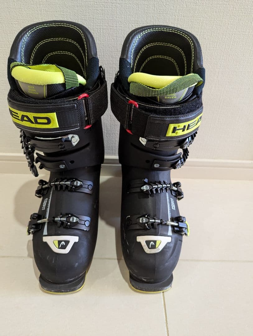 HEADスキーブーツ　VECTOR130