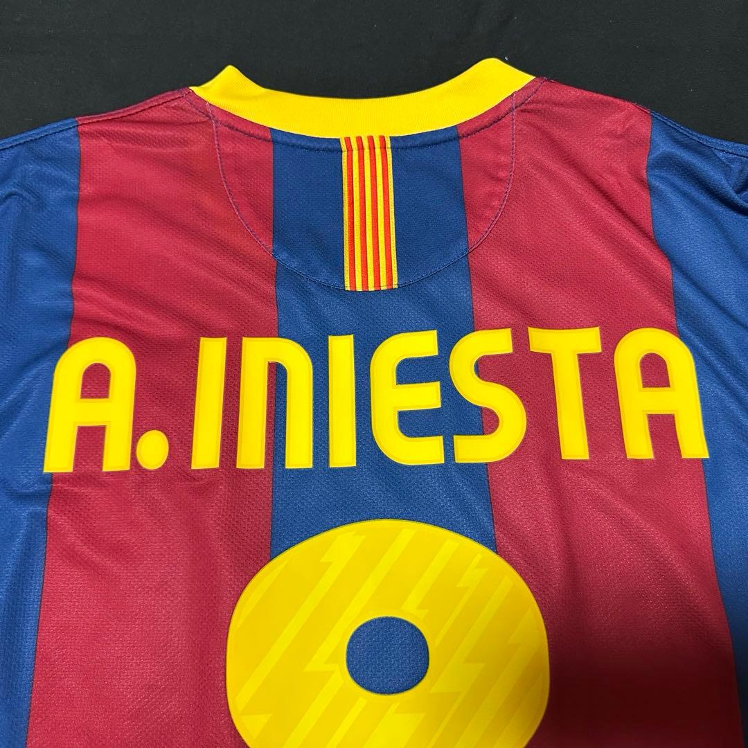 【極美品／正規品】FCバルセロナ 10/11 ホーム 8 イニエスタ日本Lサイズ