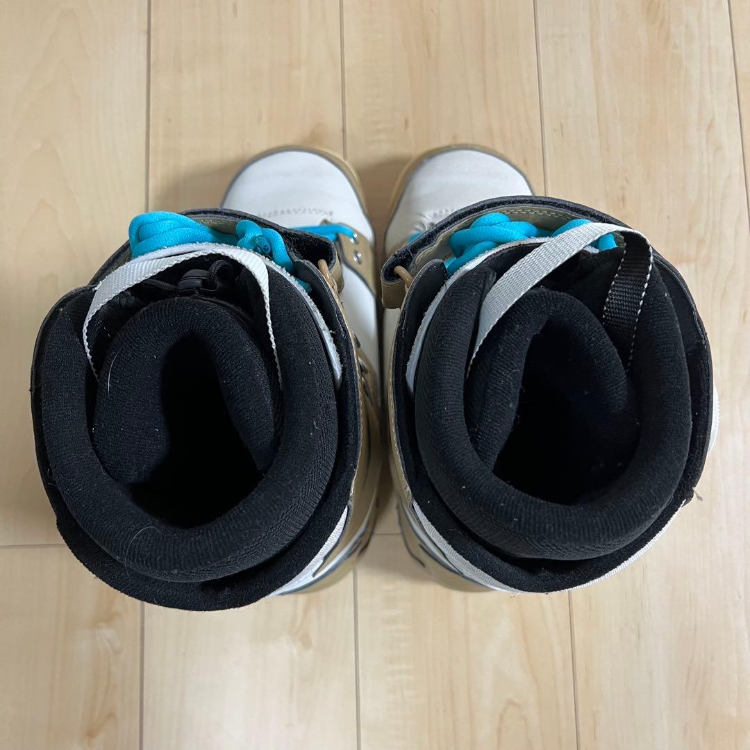 【即日発送】DEELUXE スノボ　D.N.A. 27.0cm 23-24モデル