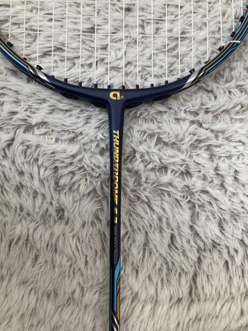 THUNDERDOME6.2アパックスバドミントンラケット