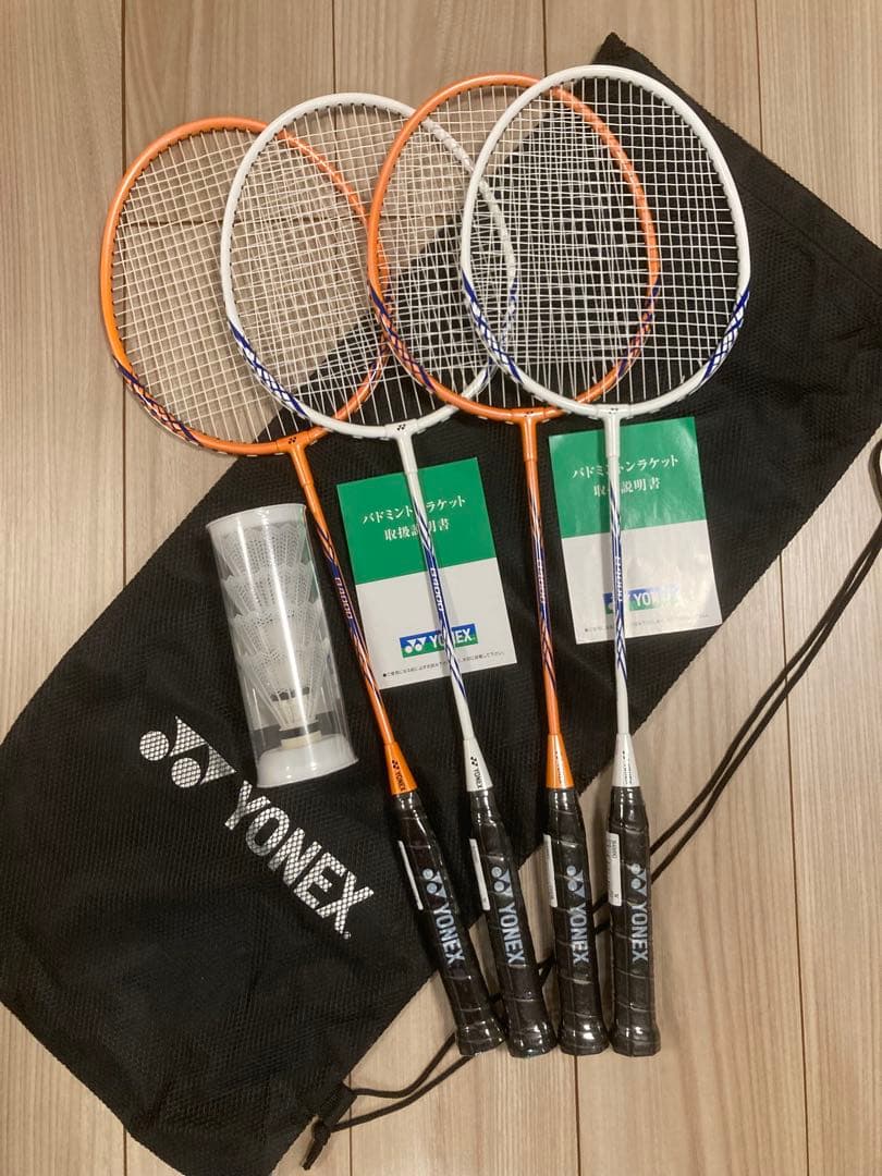 未使用ヨネックスバドミントンラケット4本