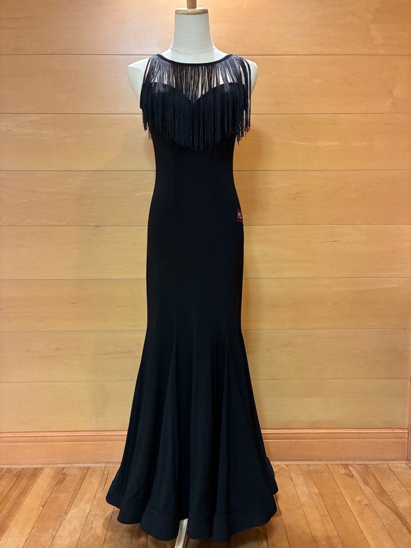FDカンパニー　フリンジ付きブラックマーメイドドレス