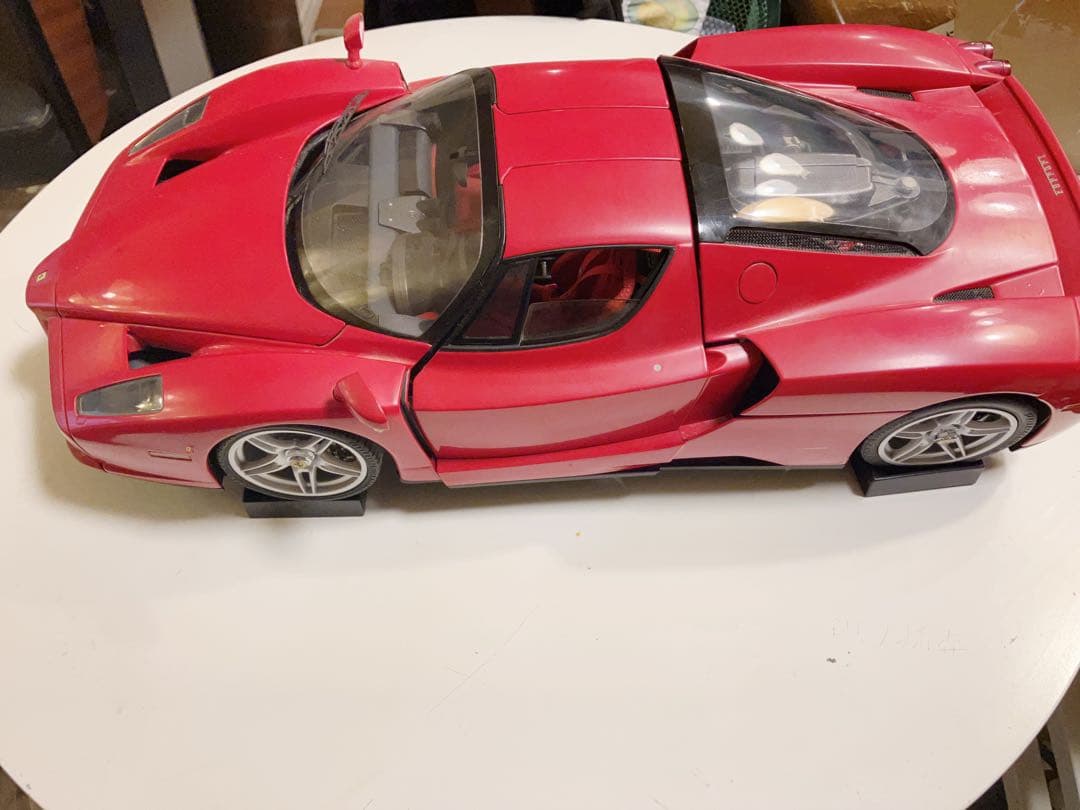 DeAGOSTINI エンツォ・フェラーリ 1/10 スケール 赤