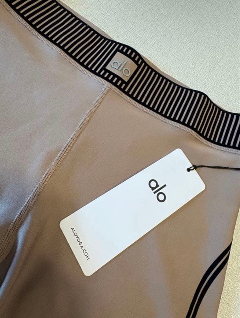 alo yoga エアリフトハイウエスト 7/8ラインアップ レギンス
