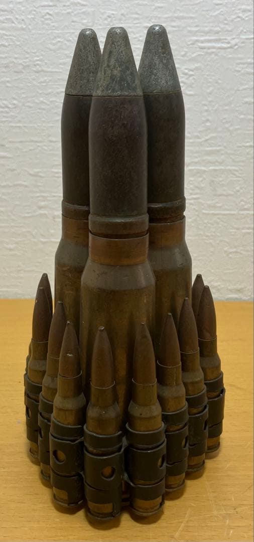 【オブジェ】弾丸レプリカ　ミニタリー　薬弾　砲弾　置物　コレクション　レトロ