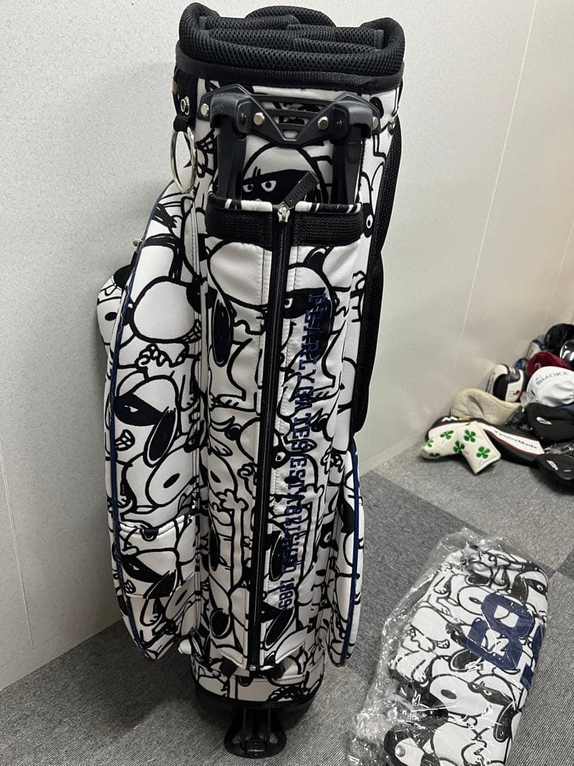 新品タグ付き パーリーゲイツ スヌーピー スタンド キャディバッグ