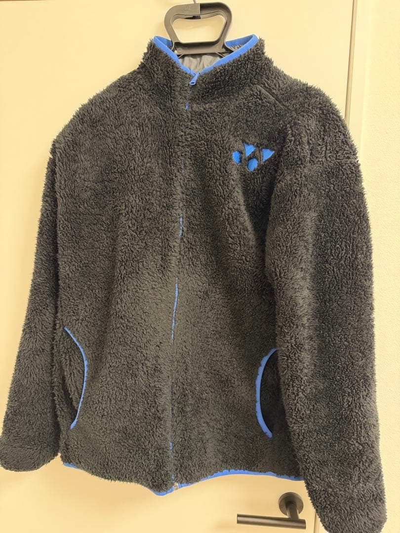 ヨネックスリバーシブルジャケット