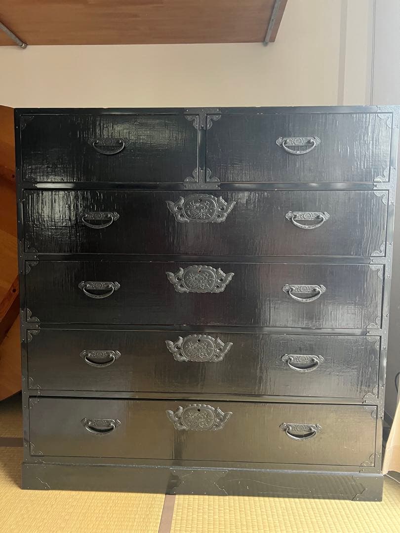 アンティーク　桐漆塗り高級仙台箪笥