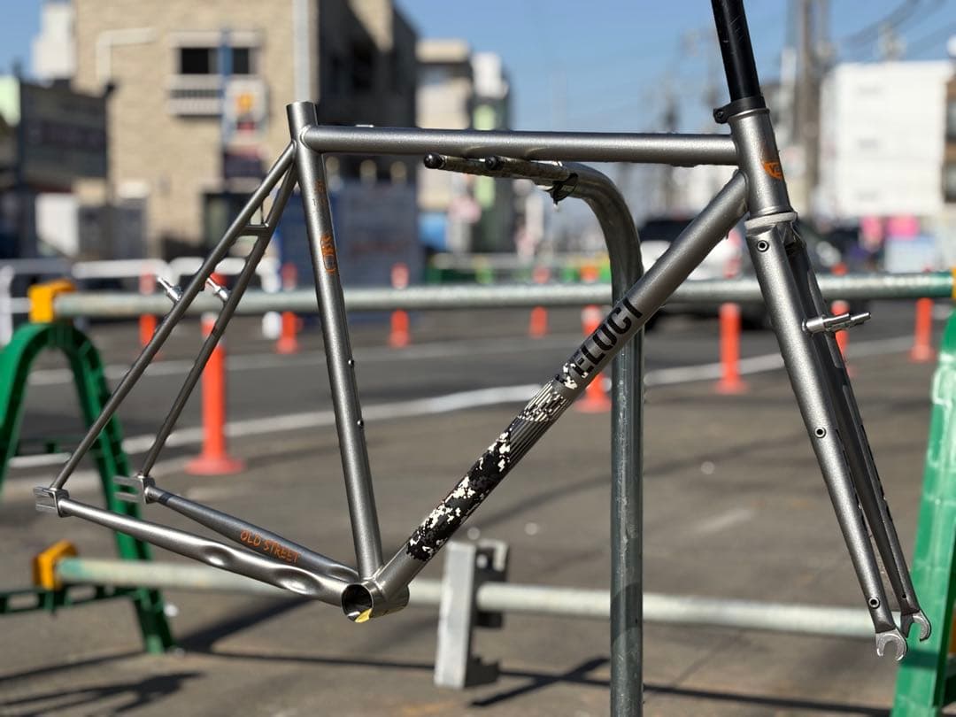 【VELOCI】OLDSTREET サイズ52