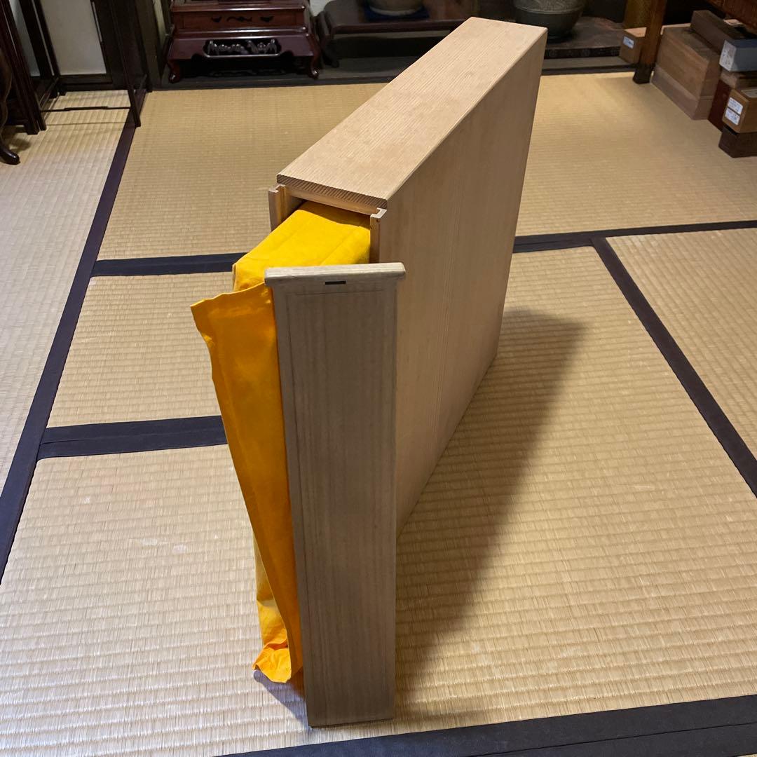 「京塗師」の名工【鈴木 光入】(作)の『炉縁』でございます。　茶道具