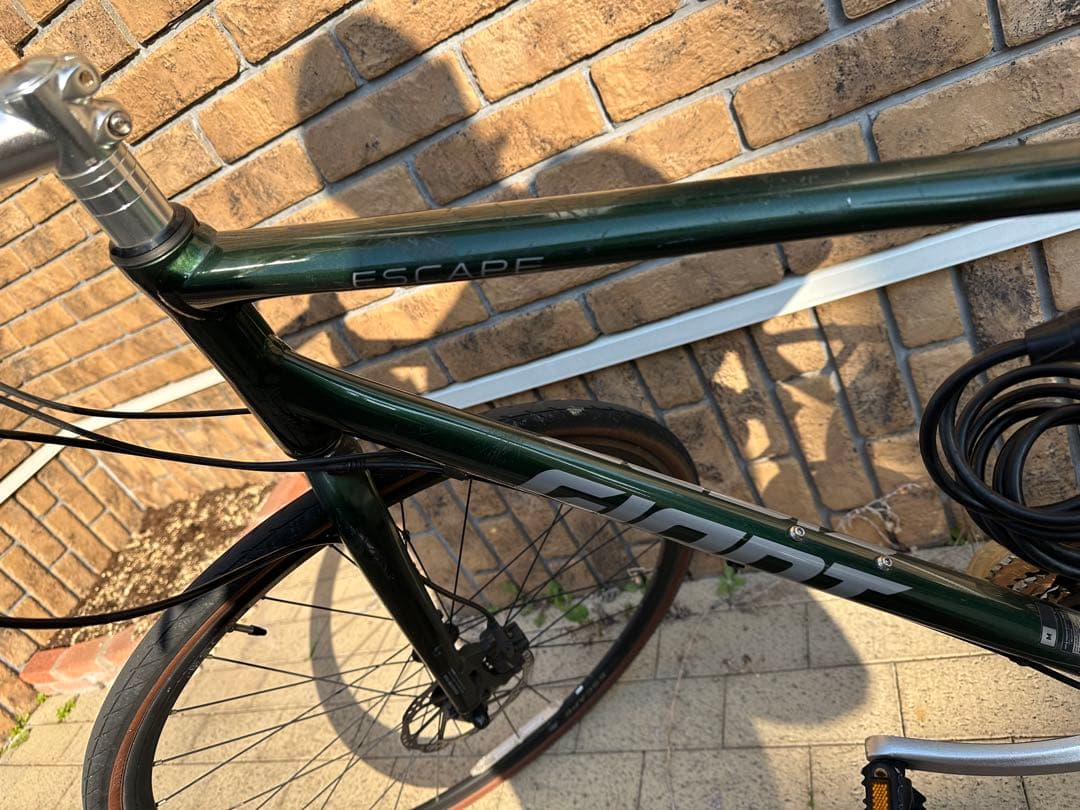 【引き取り限定】【修理が必要】Giant Escape クロスバイク グリーン