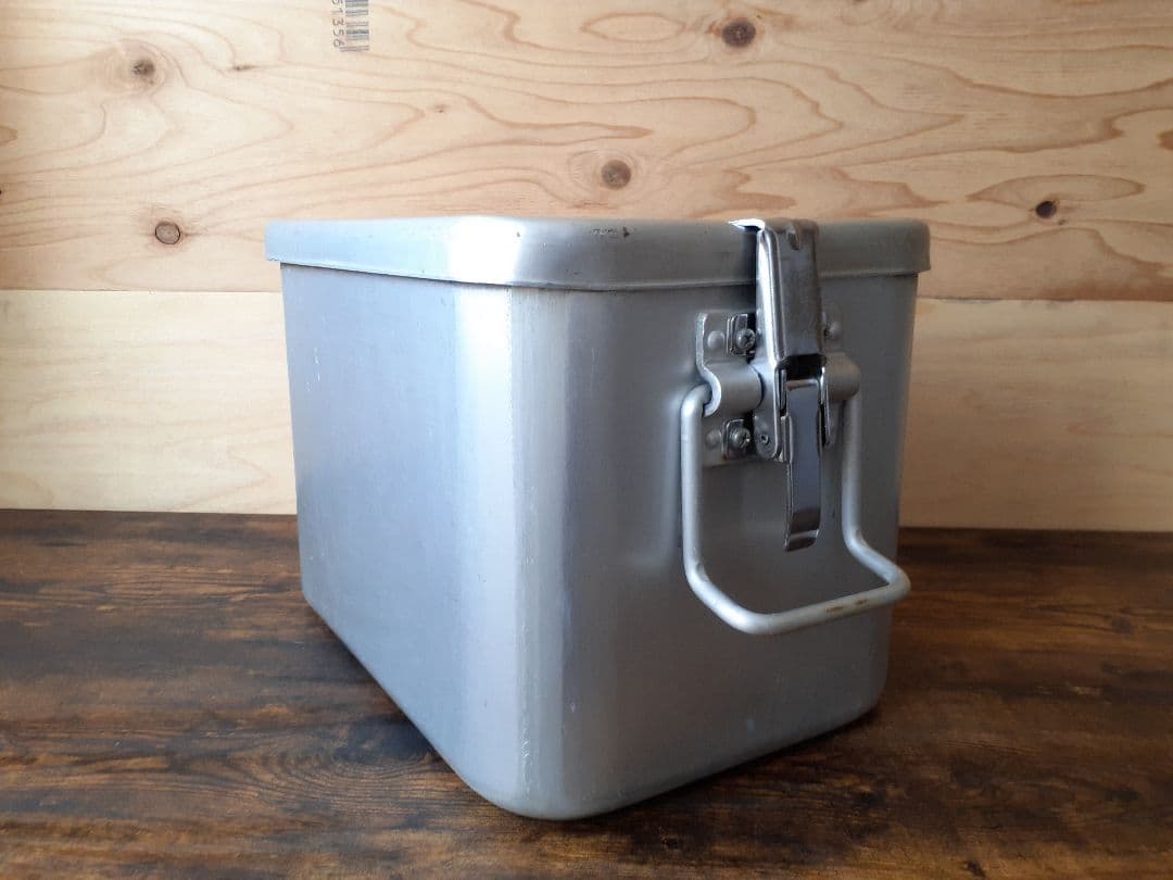 ビンテージ アルミコンテナ バッカン キャンプ アウトドア 昭和レトロ 収納