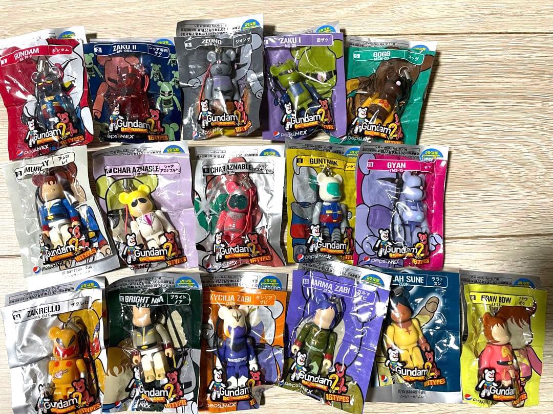 ガンダム ベアブリック1・2コンプ　 他マスコットストラップまとめ売り