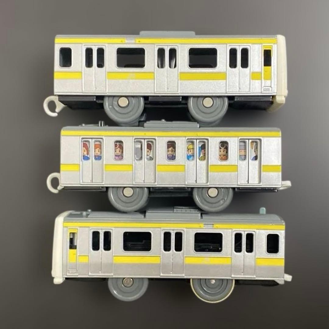 プラレールぼくもだいすき！たのしい列車シリーズドア開閉E231系500番台総武線