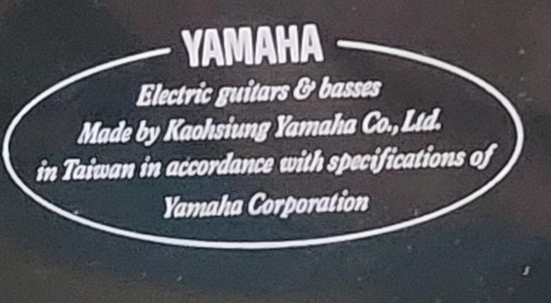 ヤマハ・エレキギター（ジャンク）