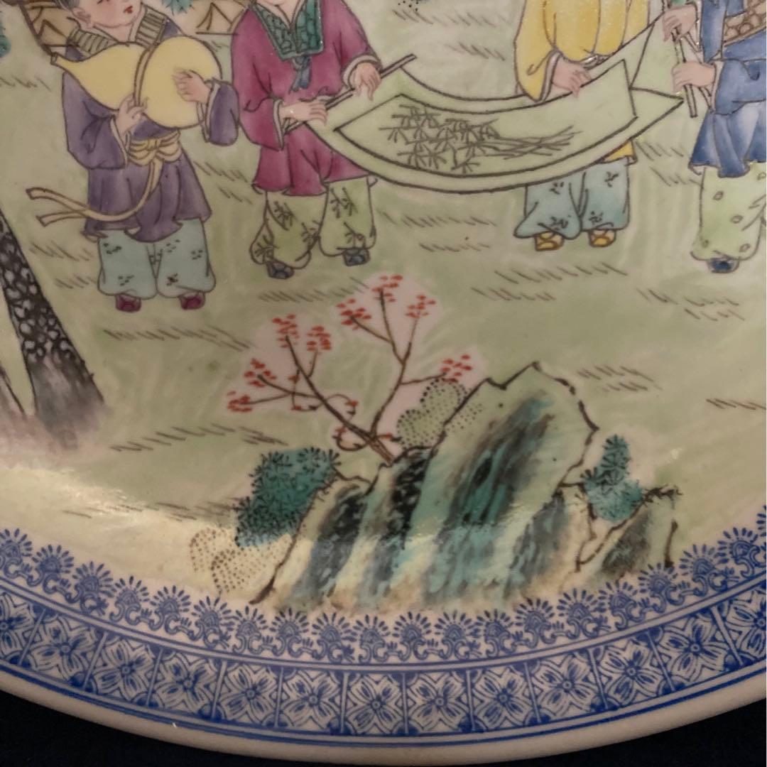 乾隆年製　粉彩唐子文大皿