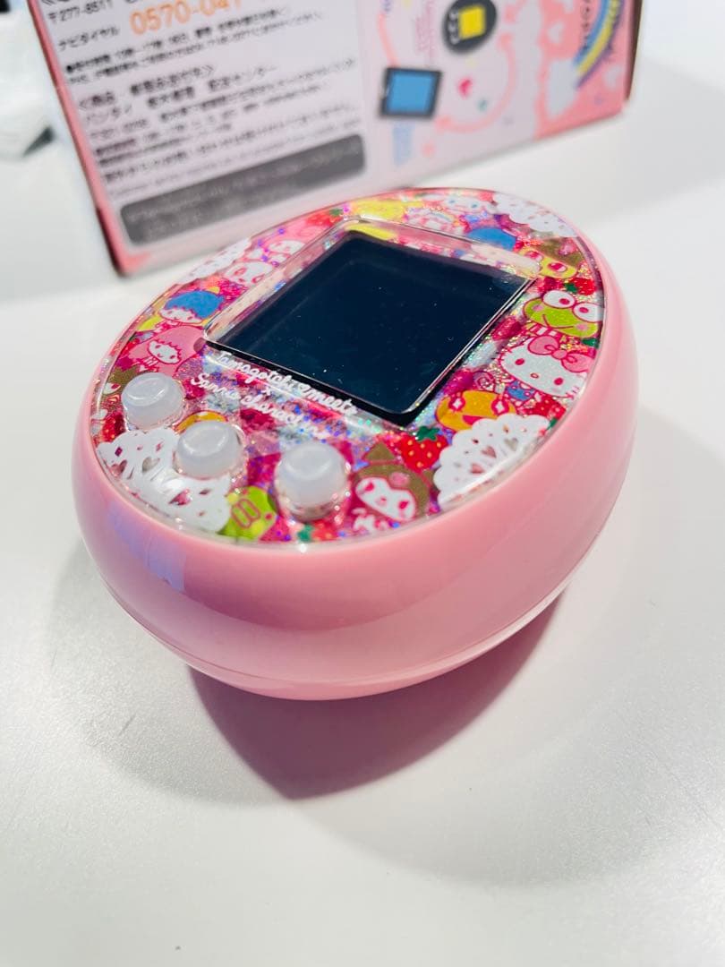 たまごっちみーつ　サンリオ ピンク