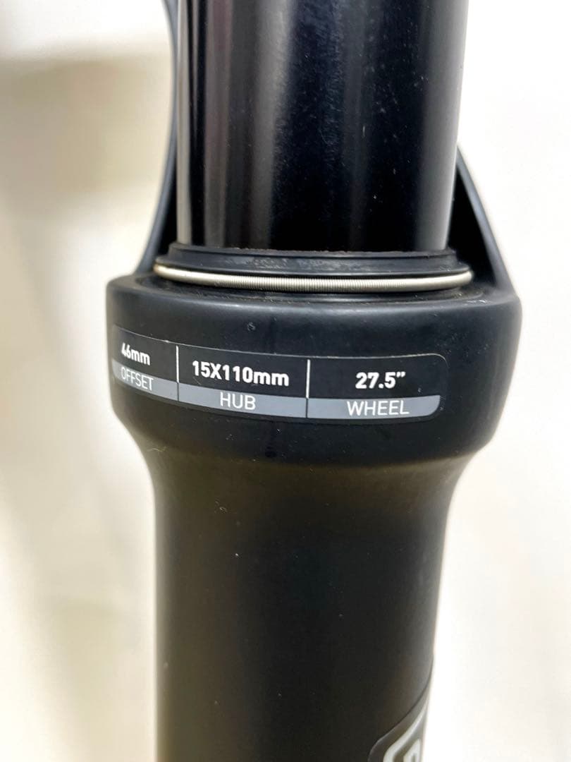 ROCKSHOX Yari RC 27.5 160mm MTB サスペンション