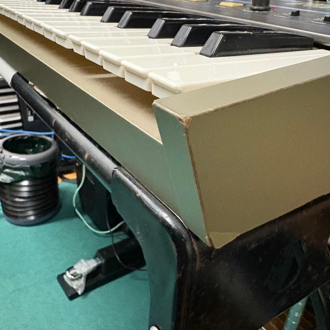 【現状品】KORG POLY-61 アナログシンセサイザー ケース付き