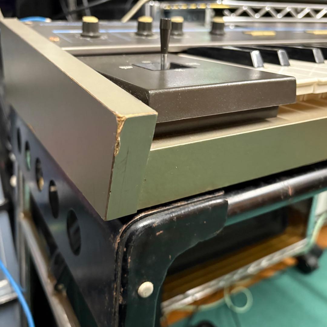 【現状品】KORG POLY-61 アナログシンセサイザー ケース付き