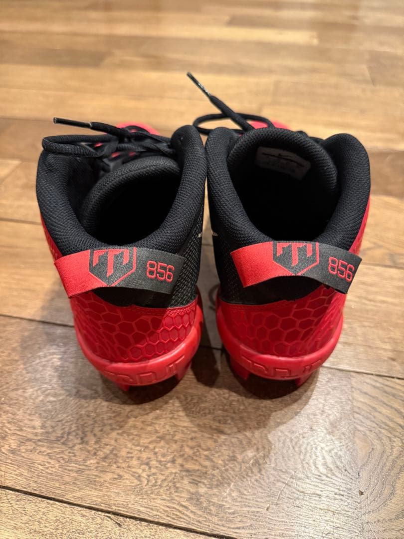 野球ポイントスパイク　トラウトモデル　日本未発売　完売品　30センチ