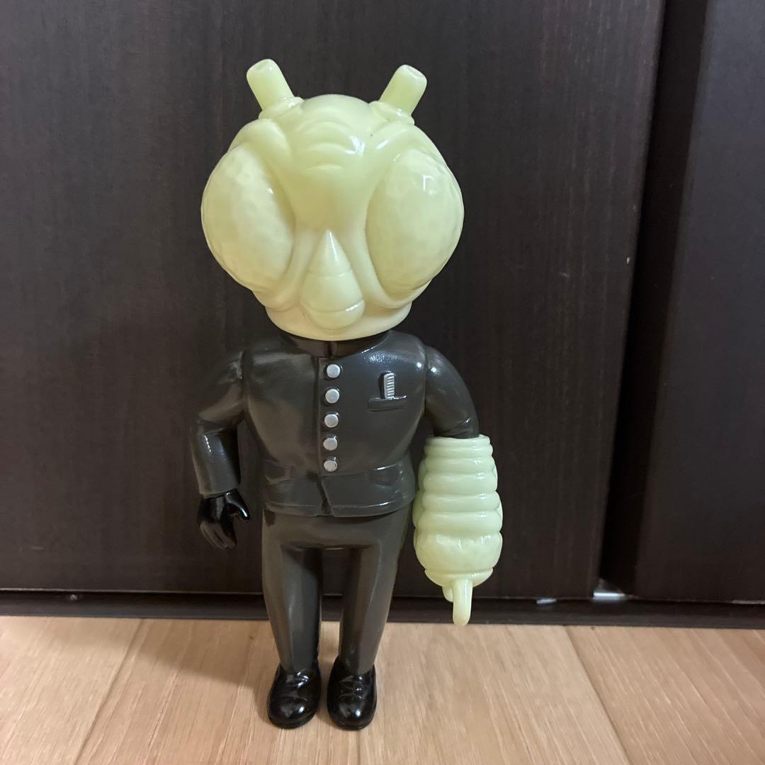 気合田くん　ソフビ　蓄光成型