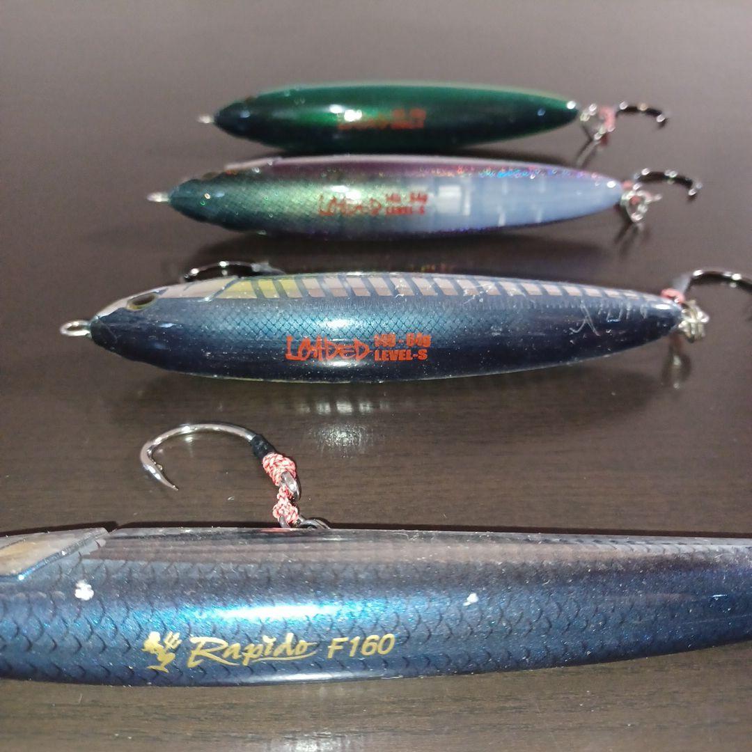 キハダ　ヒラマサ　ブリ青物用オフショアルアーまとめて19本！ケース付き