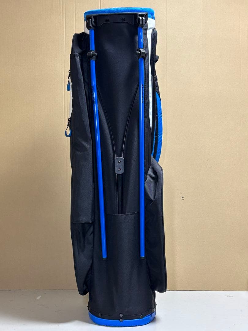 中古品　テーラーメイド　スタンド式　キャディバッグ　ブルー/ホワイト/ブラック