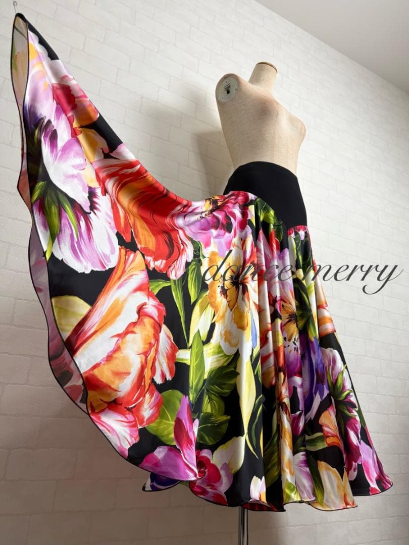 ＊新品　パソドブレ　パソ　ワルツ　社交ダンス　スカート　黒　ピンク　紫　4705