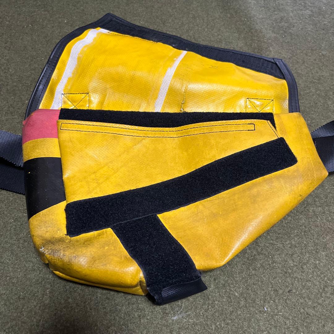 FREITAG ライド・メッセンジャーバッグ 赤・黄